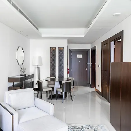 Residencial Apartments In Address Downtown Connected To Dubai Mall Room photo