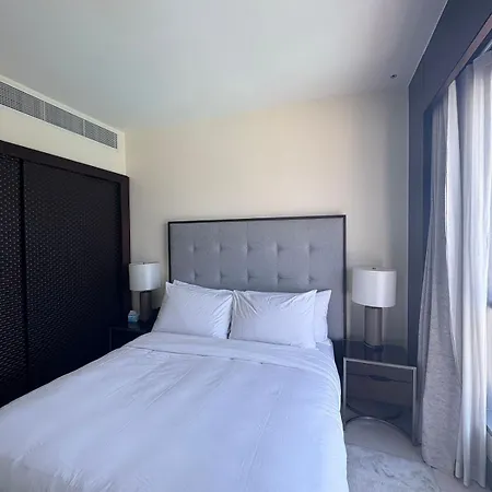 Residencial Apartments In Address Downtown Connected To Dubai Mall Room photo