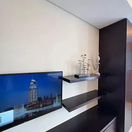 Residencial Apartments In Address Downtown Connected To Dubai Mall Room photo