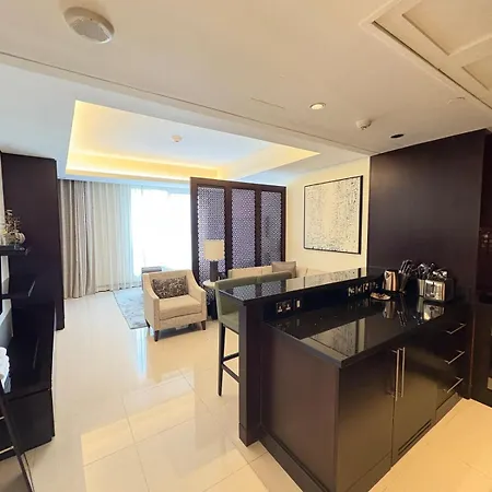 Residencial Apartments In Address Downtown Connected To Dubai Mall Room photo