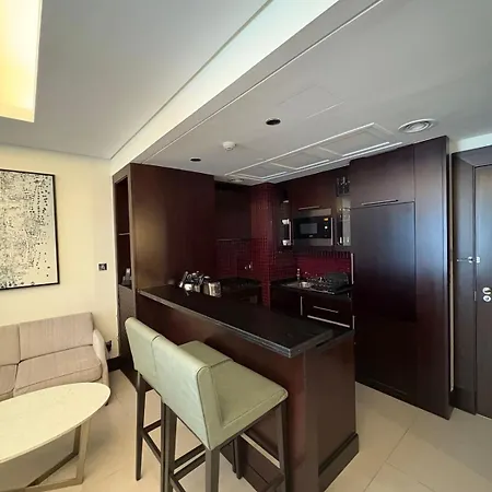 Residencial Apartments In Address Downtown Connected To Dubai Mall Room photo