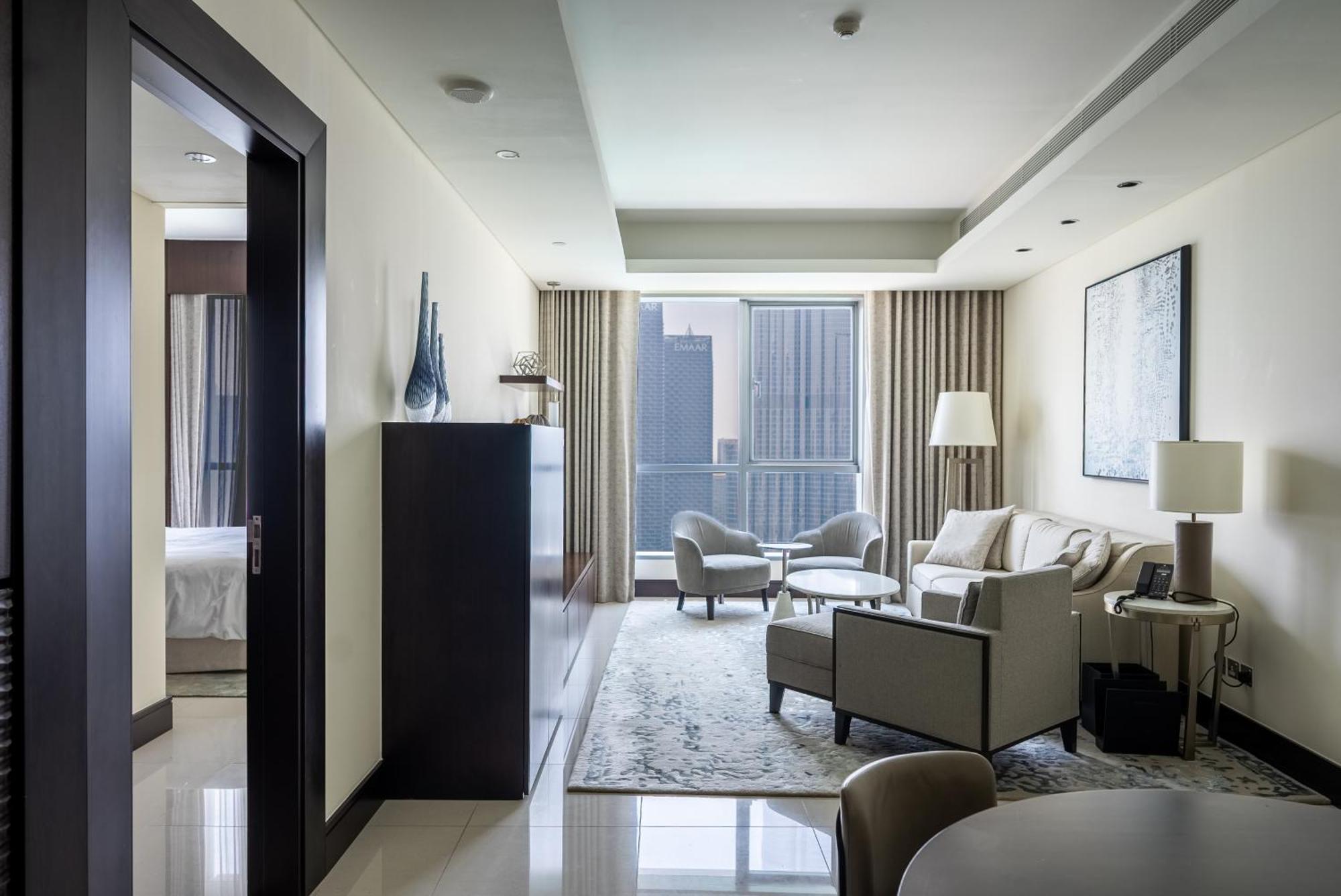 Apartment Residencial In Address Downtown Connected To Mall Dubai