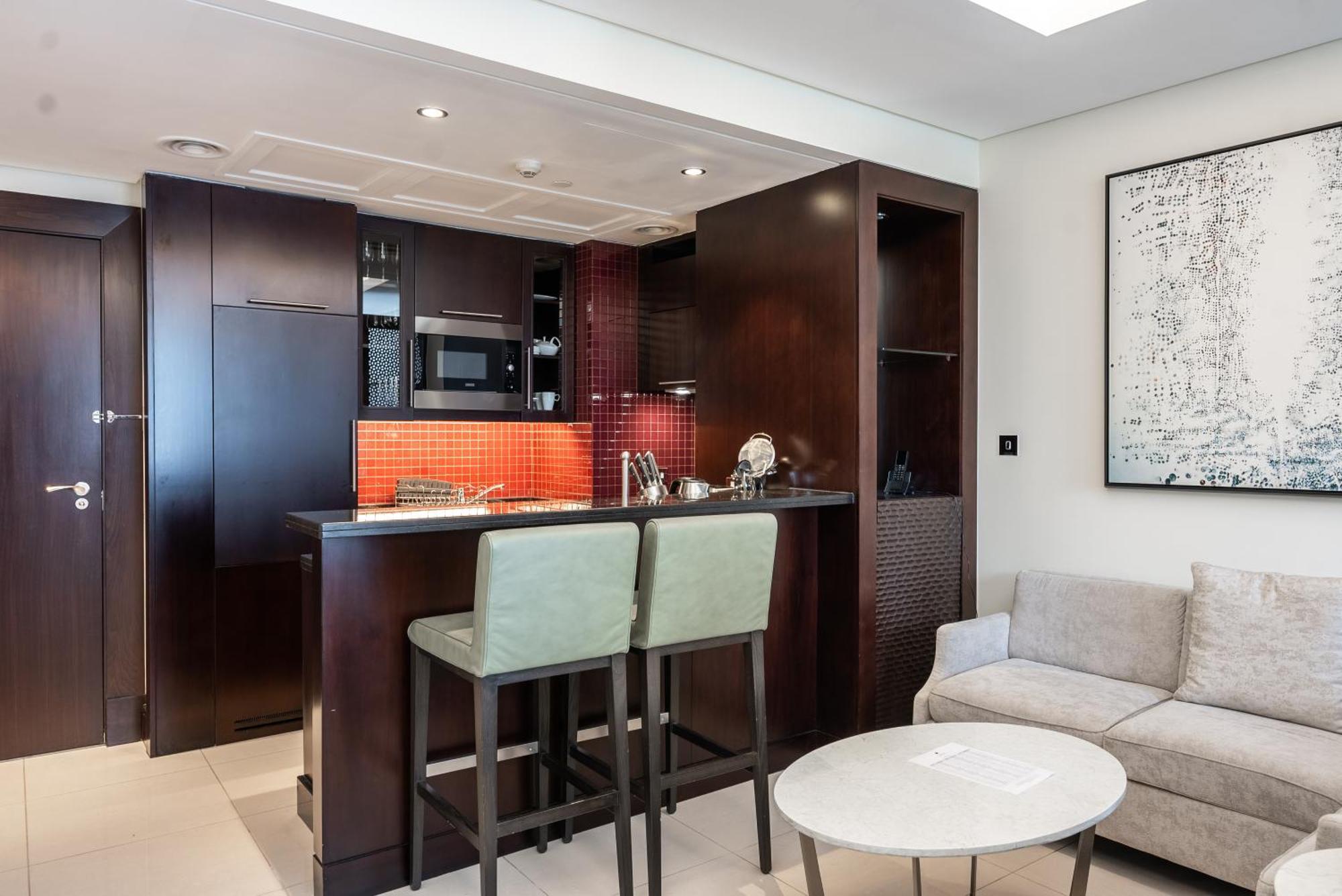 Residencial In Address Downtown Connected To Mall Apartment Dubai