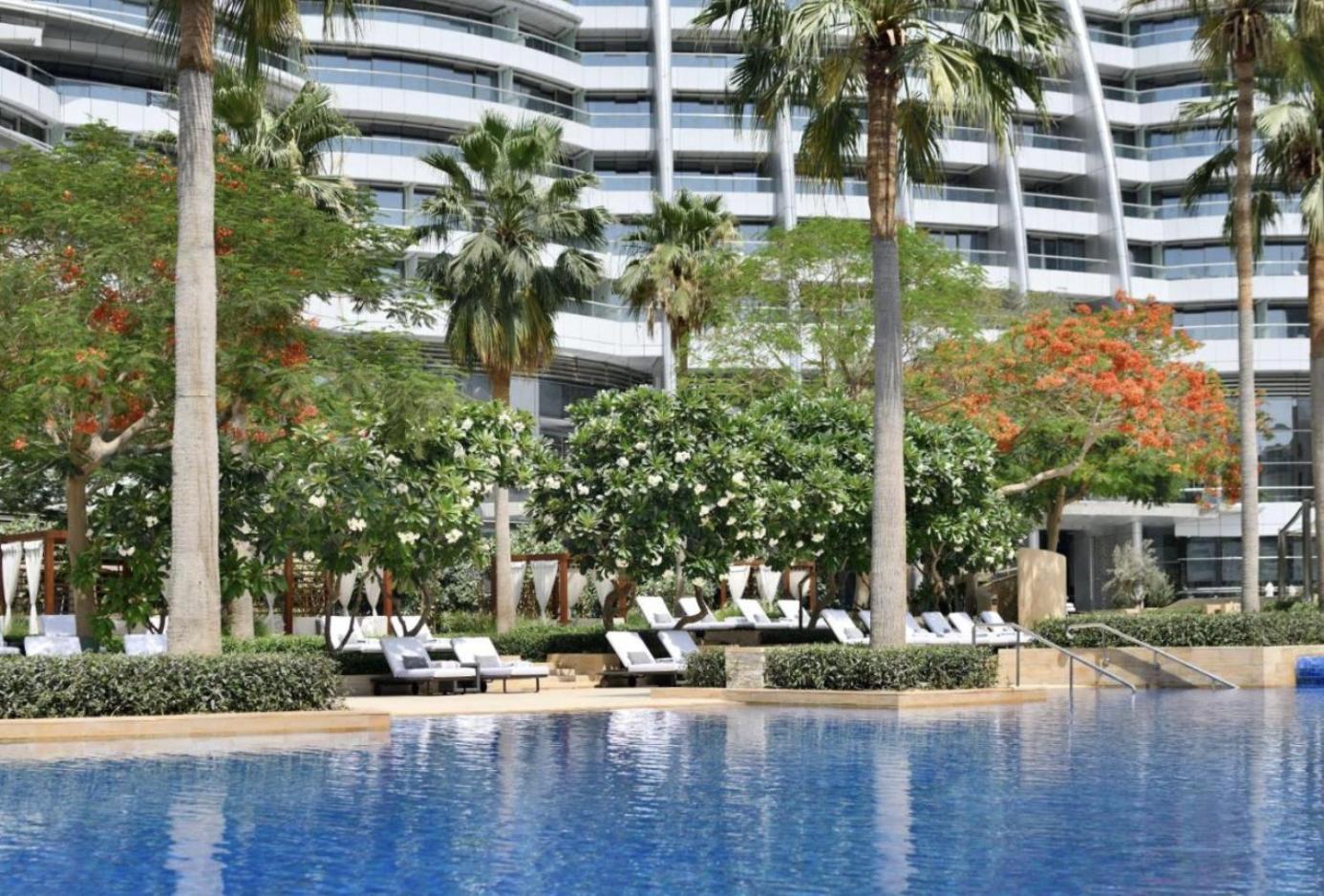 Residencial In Address Downtown Connected To Mall Apartment
