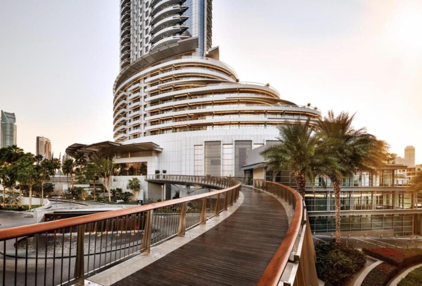 Residencial In Address Downtown Connected To Mall Dubai