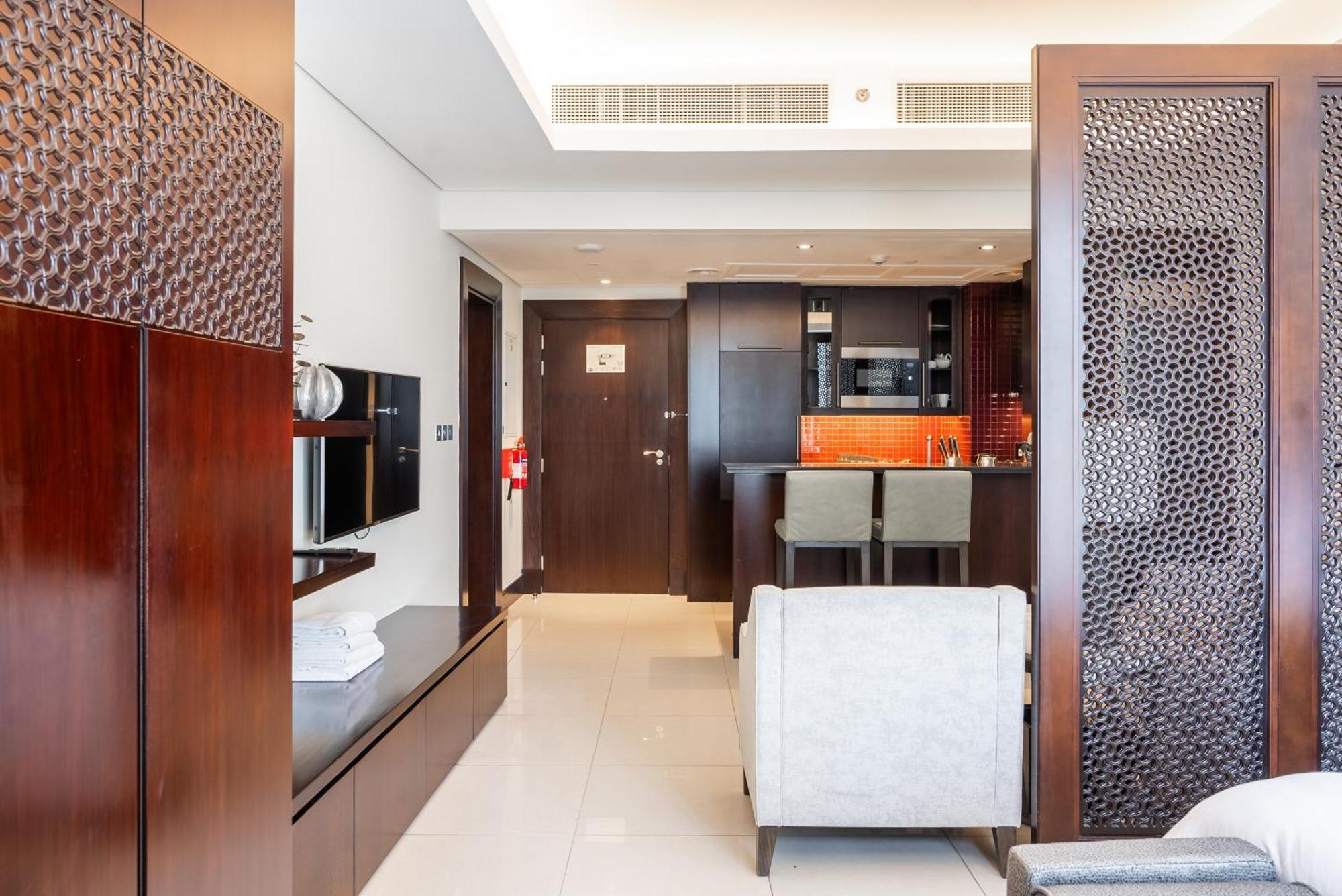 Apartment Residencial In Address Downtown Connected To Mall *
