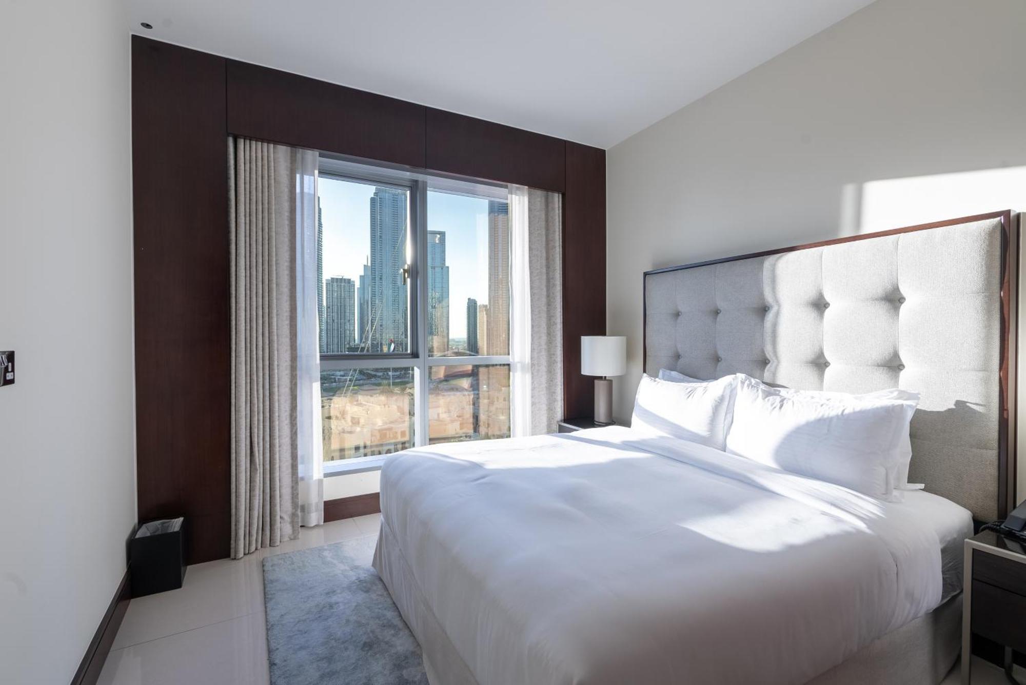 Residencial In Address Downtown Connected To Mall *