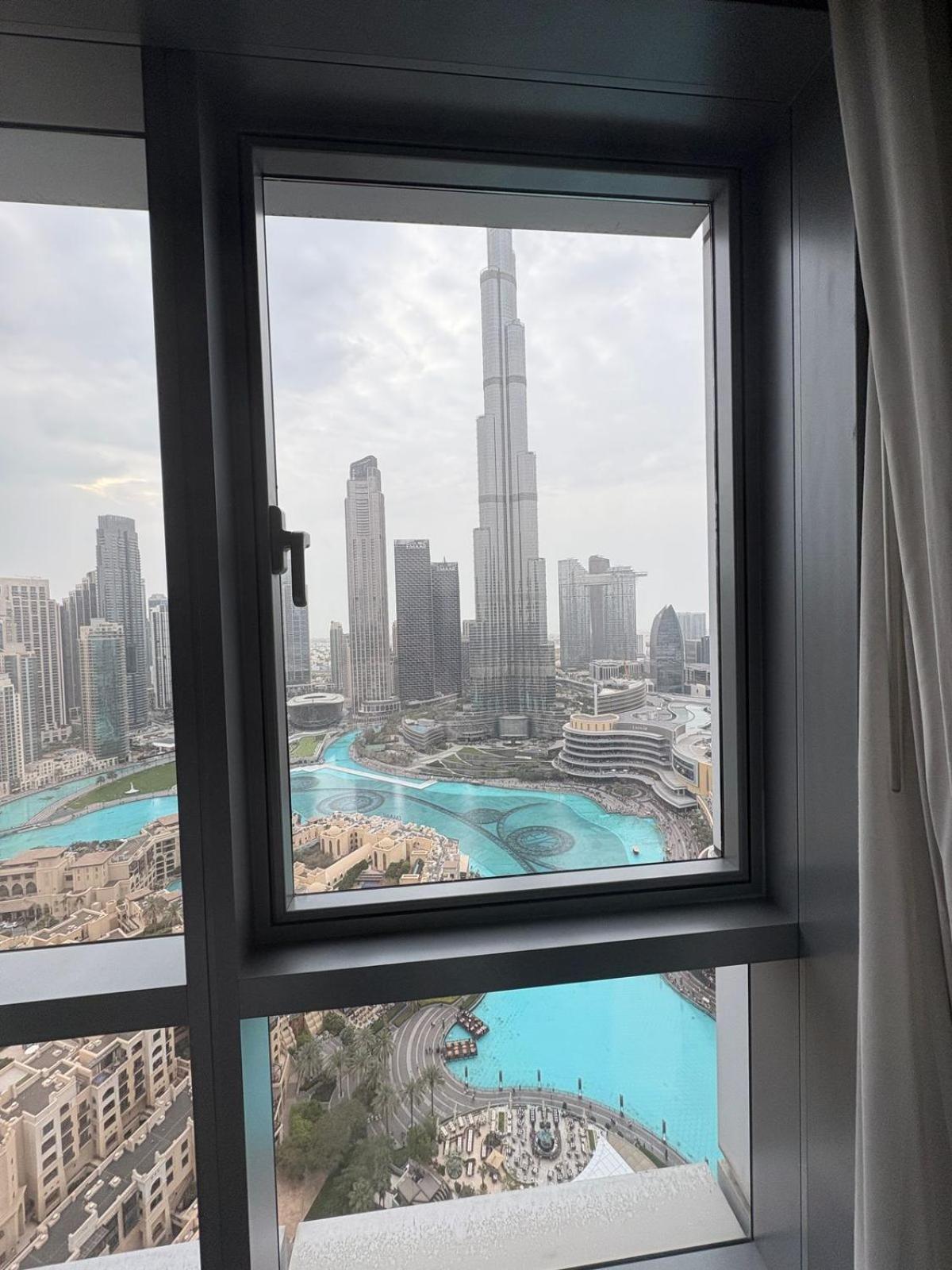 Residencial In Address Downtown Connected To Mall *
