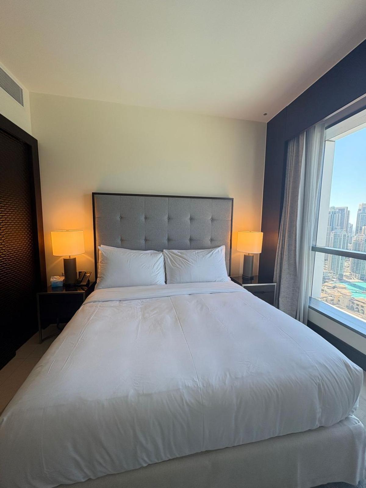Residencial In Address Downtown Connected To Mall Dubai