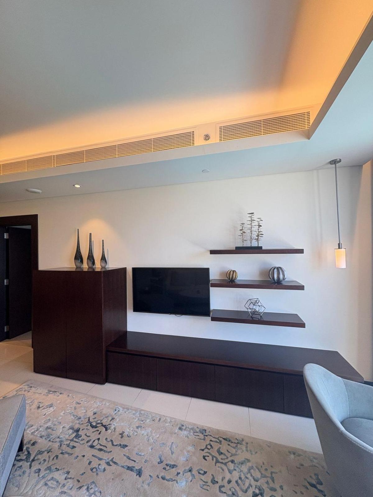 Residencial In Address Downtown Connected To Mall * Dubai