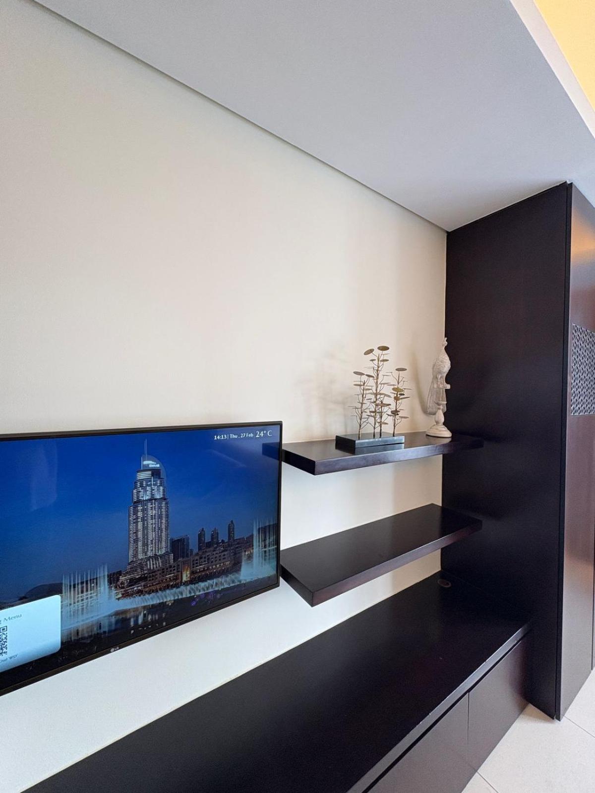 Residencial In Address Downtown Connected To Mall *