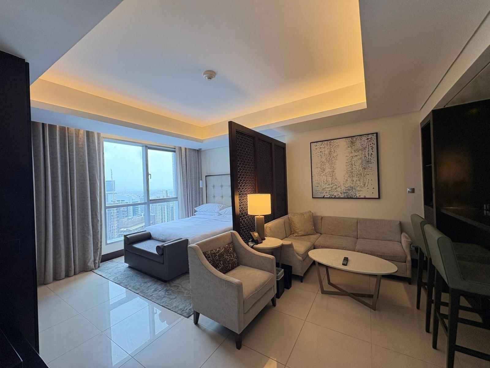 Residencial In Address Downtown Connected To Mall Apartment Dubai
