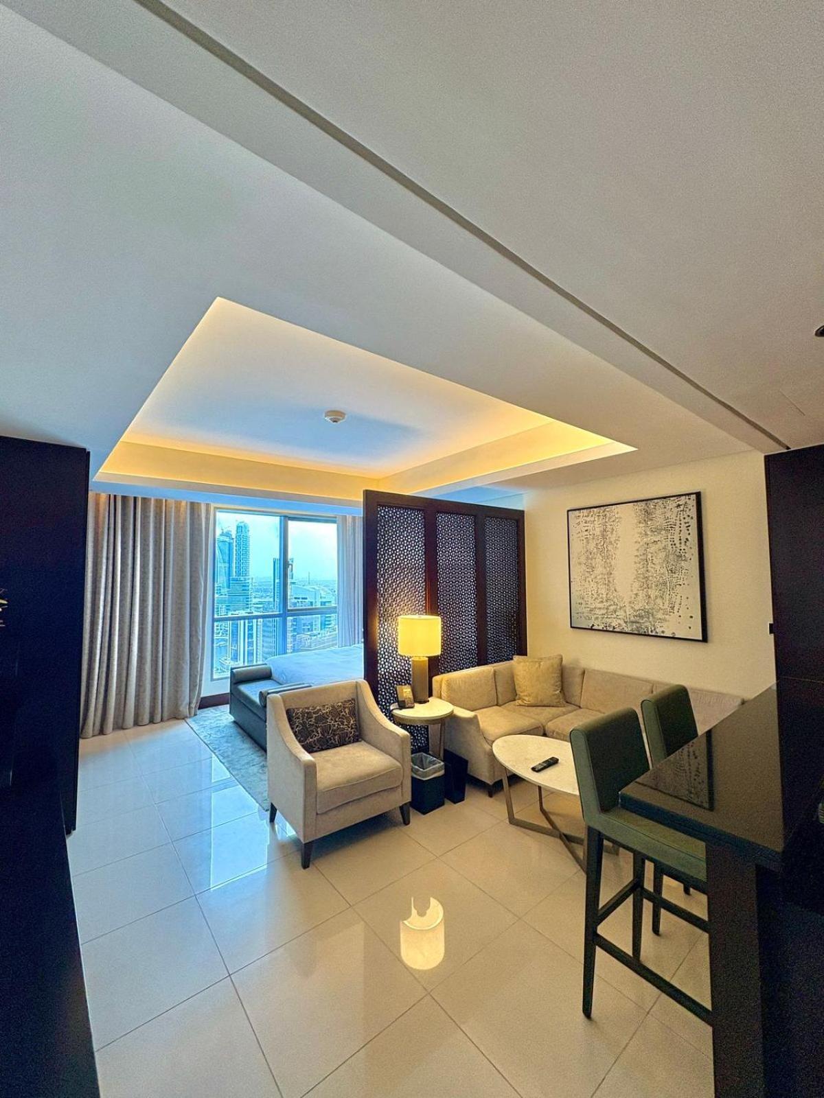 Residencial In Address Downtown Connected To Mall Apartment Dubai