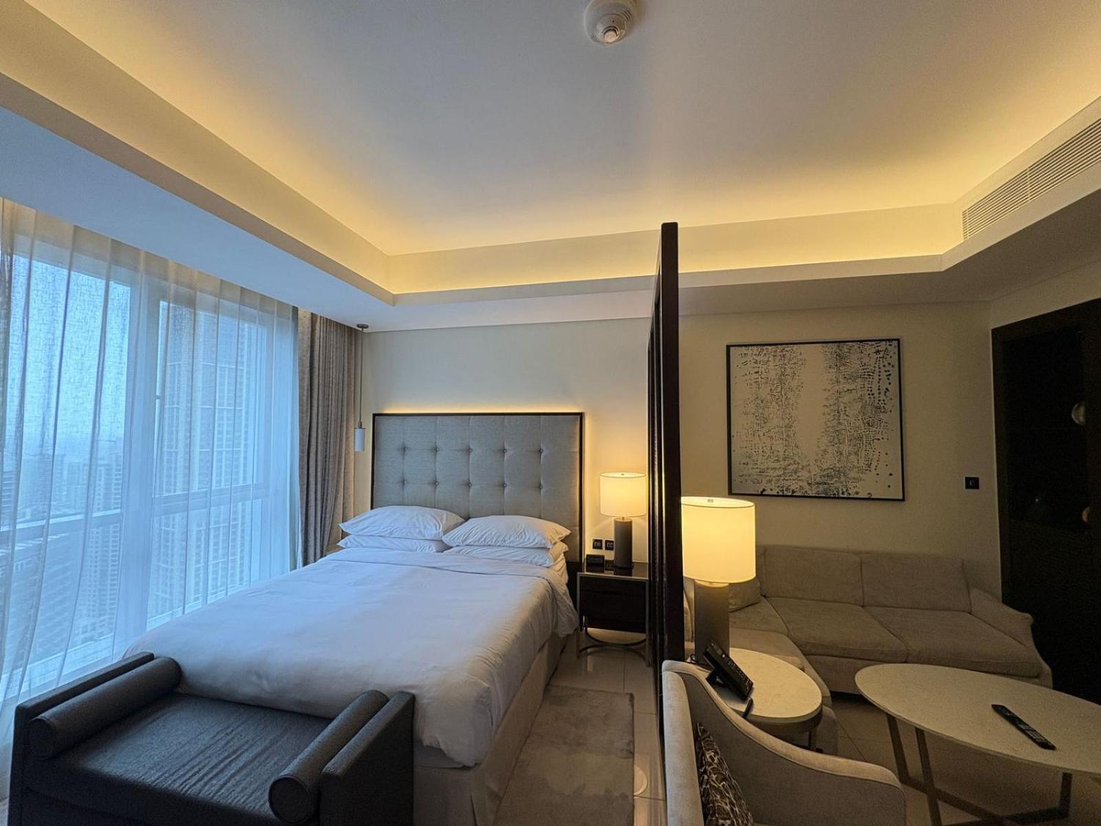 Apartment Residencial In Address Downtown Connected To Mall *